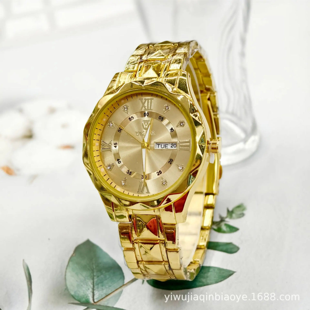Men & Women Quartz Watch Blue Dial Gold Bracelet